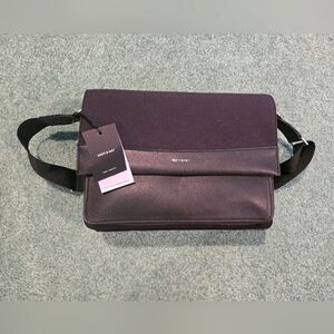 Matt & Nat ANTON vegan messenger bag